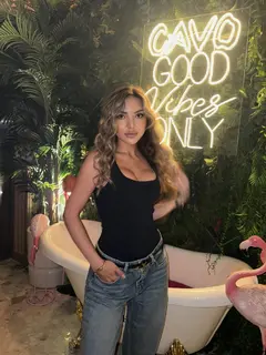 Акерке escort in Алматы