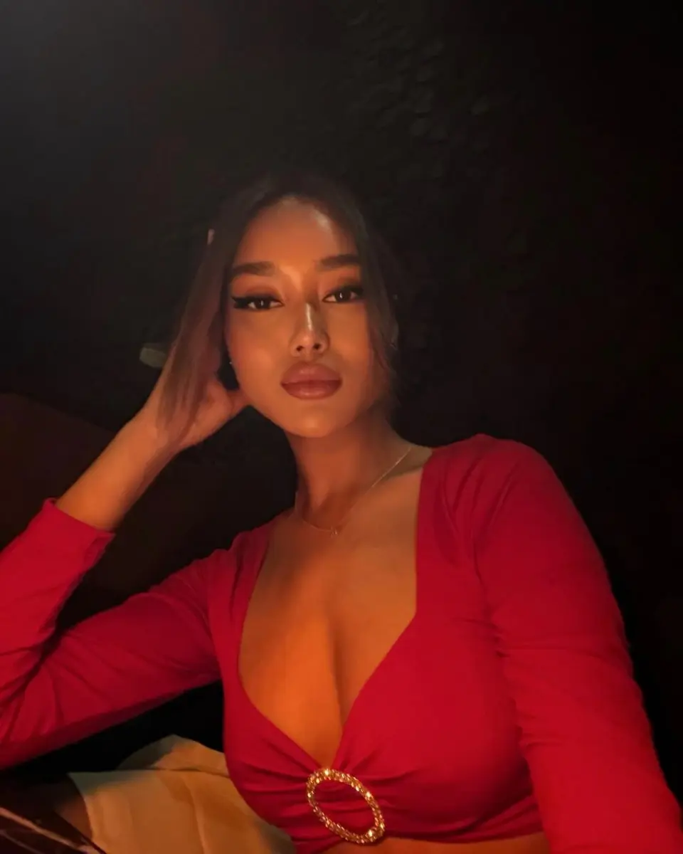Айала escort in Алматы