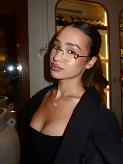 Айанат escort in Алматы