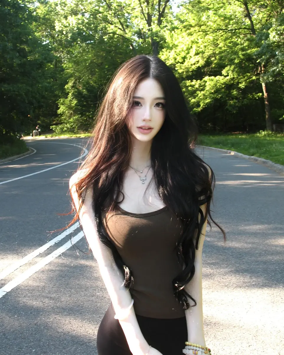 Аянэ escort in Алматы