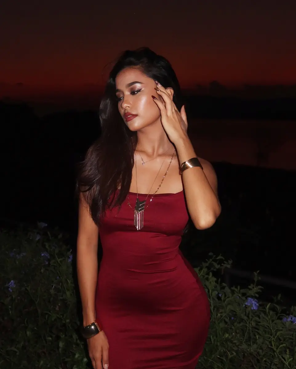 Эльза escort in Алматы