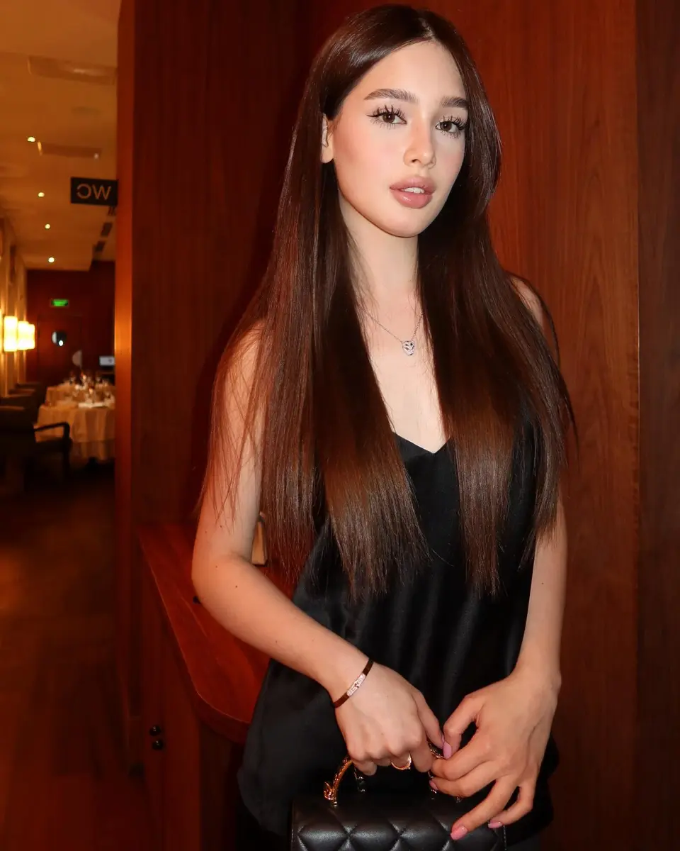 Луиза escort in Алматы