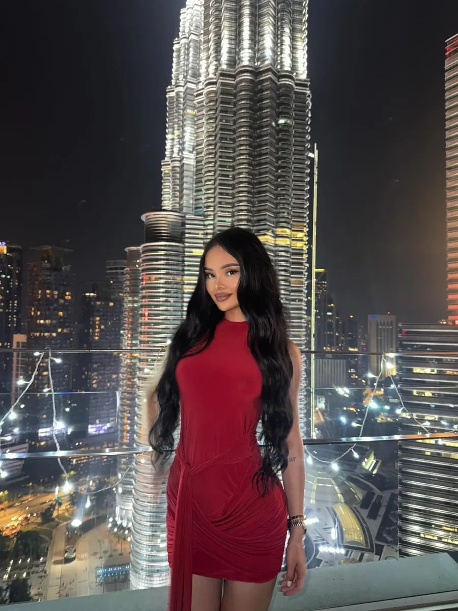 Люси escort in Алматы