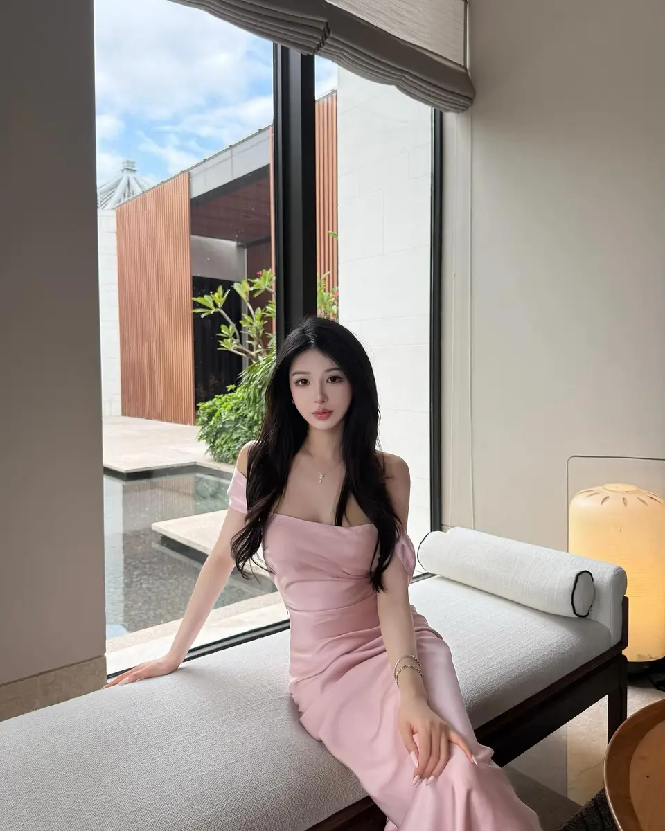 Майя escort in Алматы
