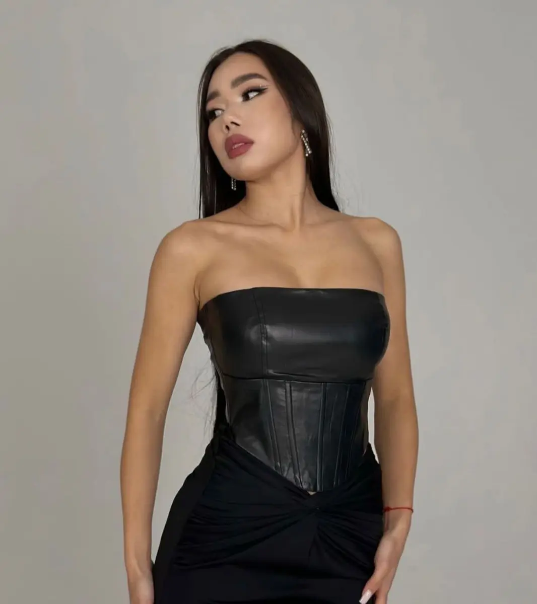 Валерия escort in Алматы